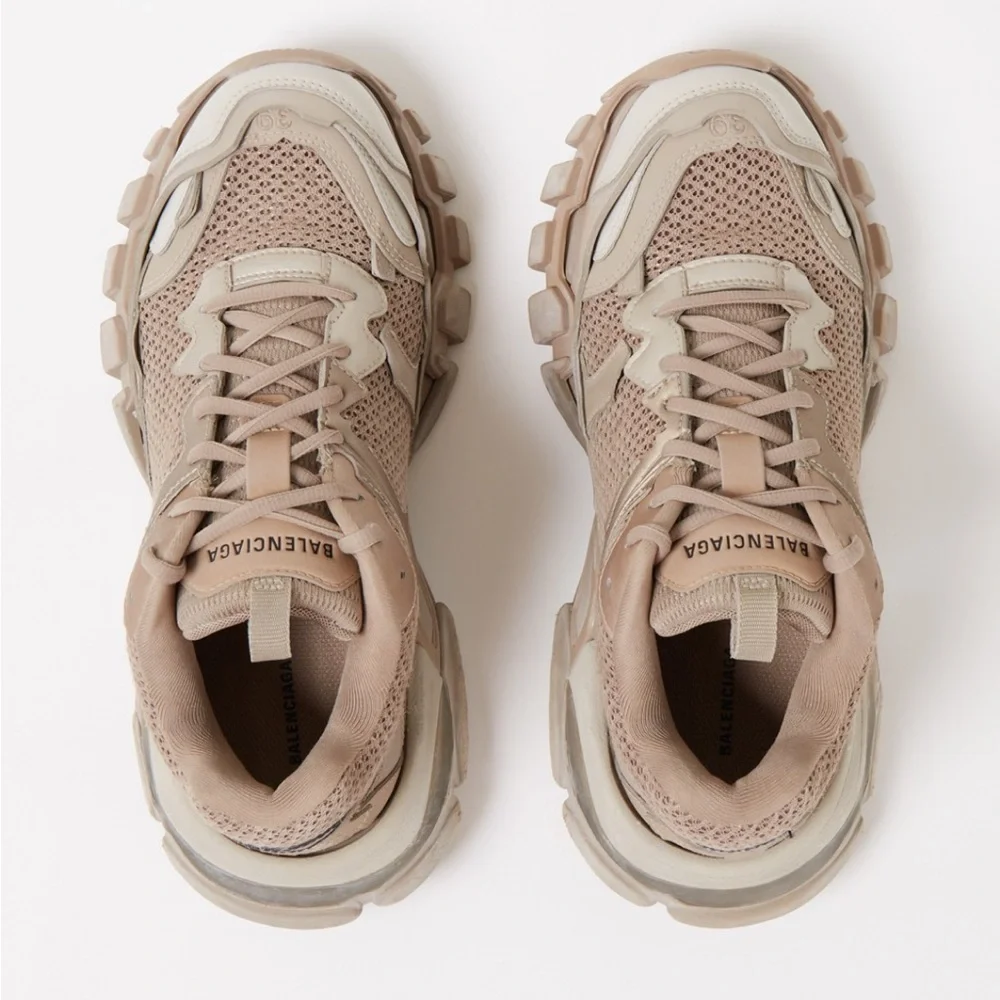 BALENCIAGA
Track.3 Sneakers - Balenciaga - Beige Mix
$1,025 Sz 42 men 9 women 12 - Picture 5 of 17